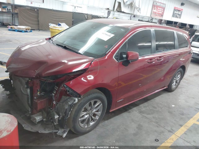 Продаж на аукціоні авто 2021 Toyota Sienna Le, vin: 5TDKRKEC1MS027014, номер лоту: 44790140