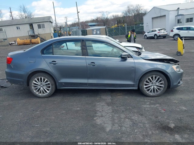 Продаж на аукціоні авто 2011 Volkswagen Jetta 2.5l Sel, vin: 3VWLX7AJ7BM305808, номер лоту: 44790143