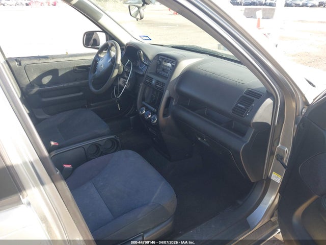 2005 HONDA CR-V JHLRD68535C016930 Photo 4