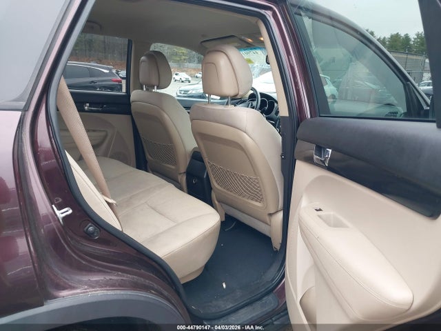 44790147 :رقم المزاد ، 5XYKTDA27BG151115 vin ، 2011 Kia Sorento Lx V6 مزاد بيع