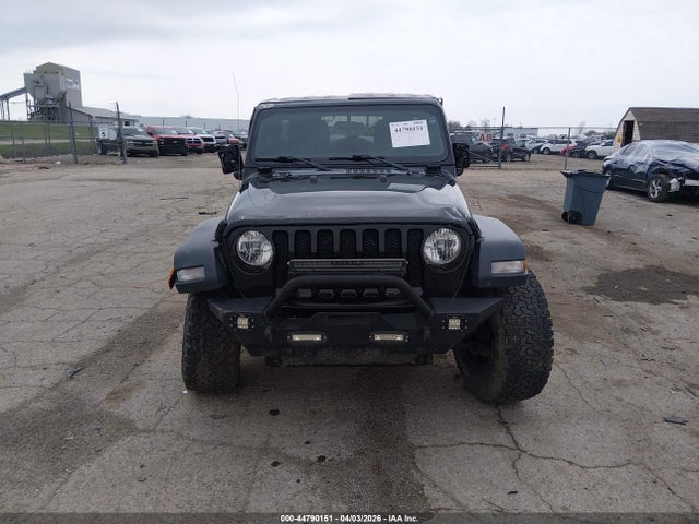 44790151 :رقم المزاد ، 1C4HJXDG8JW241514 vin ، 2018 Jeep Wrangler Unlimited Sport S 4x4 مزاد بيع