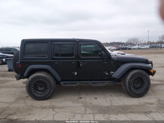 44790151 :رقم المزاد ، 1C4HJXDG8JW241514 vin ، 2018 Jeep Wrangler Unlimited Sport S 4x4 مزاد بيع