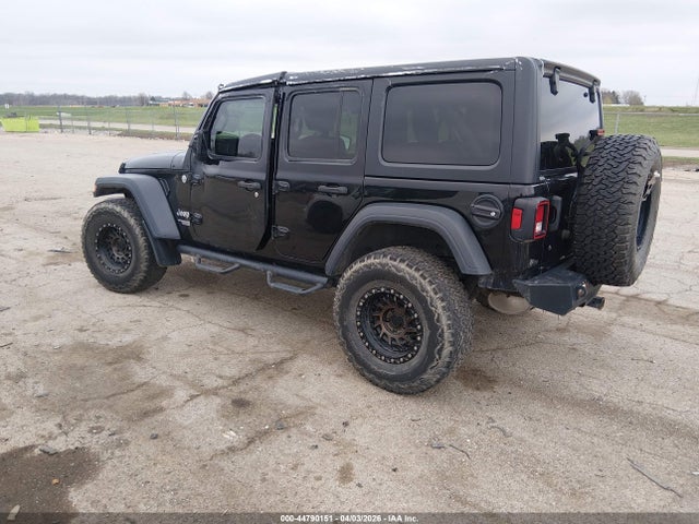 44790151 :رقم المزاد ، 1C4HJXDG8JW241514 vin ، 2018 Jeep Wrangler Unlimited Sport S 4x4 مزاد بيع