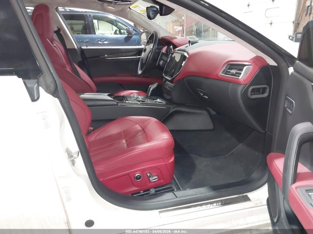 Продаж на аукціоні авто 2023 Maserati Ghibli Modena Q4, vin: ZAM57YTM0PX411507, номер лоту: 44790153