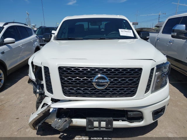 Nissan TITAN SV 2018 1N6AA1E63JN533241 Image 13