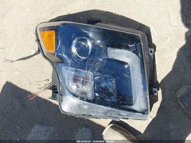 Nissan TITAN SV 2018 1N6AA1E63JN533241 Image 12