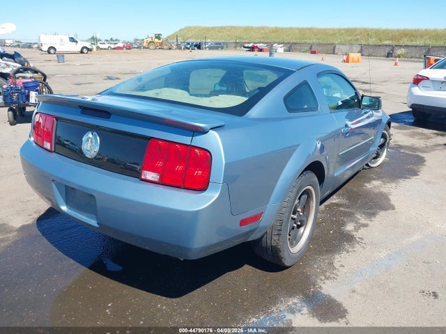 2007 FORD MUSTANG 1ZVFT80N075296353 Photo 3