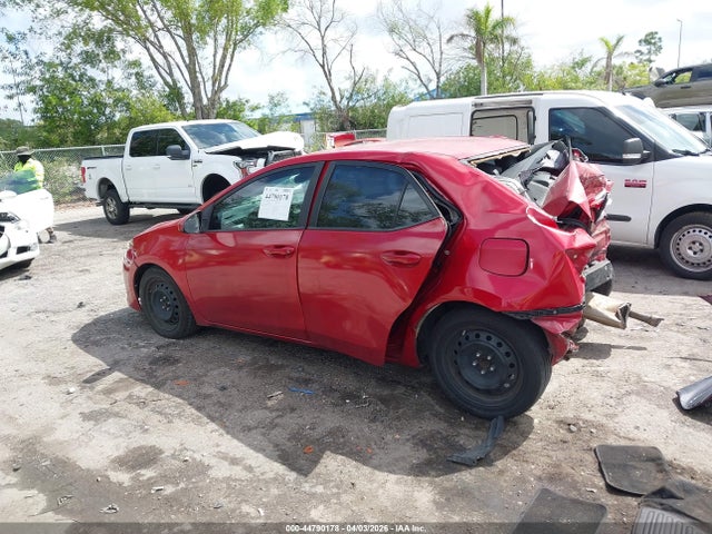 2017 TOYOTA COROLLA 5YFBURHE4HP687566 Photo 2
