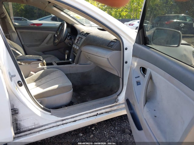 Продаж на аукціоні авто 2011 Toyota Camry Le, vin: 4T1BF3EK2BU772767, номер лоту: 44790215