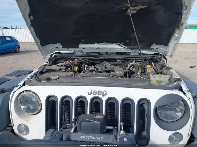 44790256 :رقم المزاد ، 1C4BJWFG2GL137950 vin ، 2016 Jeep Wrangler Unlimited Rubicon مزاد بيع