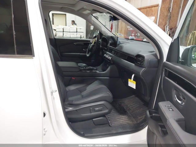 Продаж на аукціоні авто 2025 Honda Pilot Touring, vin: 5FNYG1H75SB189805, номер лоту: 44790291