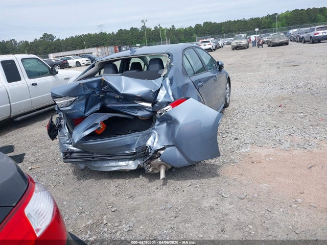 5YFB4MDE9PP044332 Toyota COROLLA LE