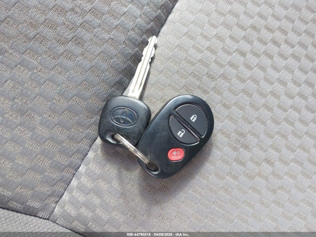 3TMJU4GN5EM172126 Toyota Tacoma Prerunner V6