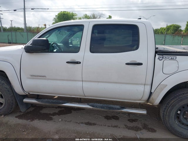 3TMJU4GN5EM172126 Toyota Tacoma Prerunner V6