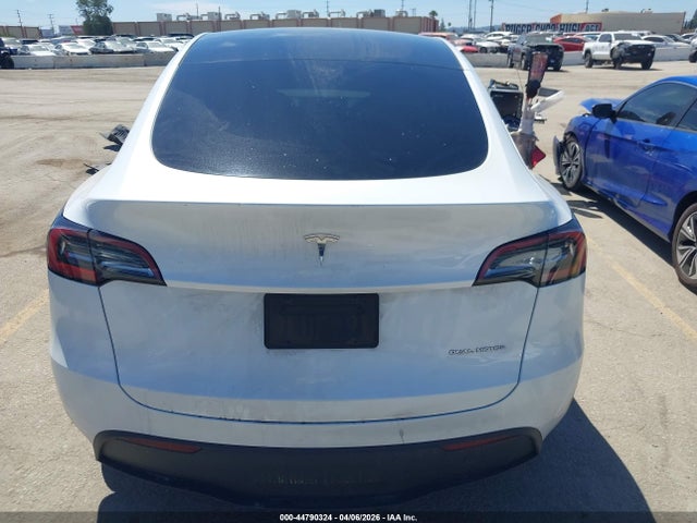 Продаж на аукціоні авто 2023 Tesla Model Y Awd/long Range Dual Motor All-wheel Drive, vin: 7SAYGDEE0PA182692, номер лоту: 44790324