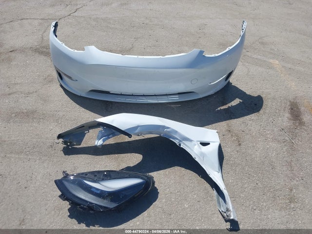 Продаж на аукціоні авто 2023 Tesla Model Y Awd/long Range Dual Motor All-wheel Drive, vin: 7SAYGDEE0PA182692, номер лоту: 44790324