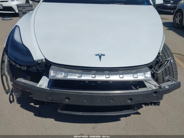 Продаж на аукціоні авто 2023 Tesla Model Y Awd/long Range Dual Motor All-wheel Drive, vin: 7SAYGDEE0PA182692, номер лоту: 44790324