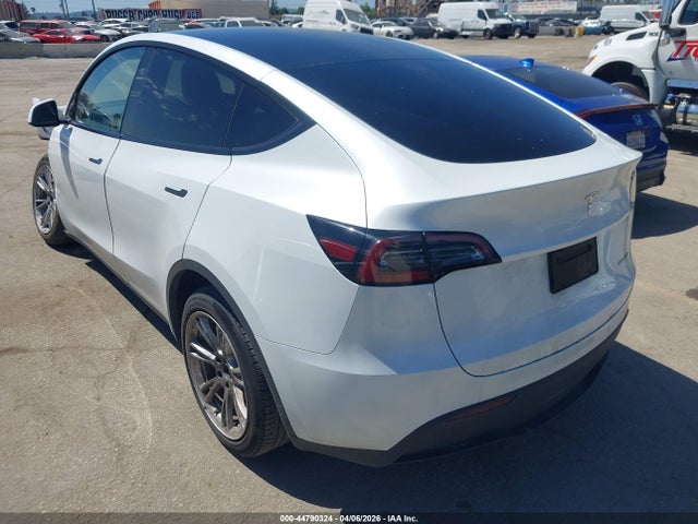 Продаж на аукціоні авто 2023 Tesla Model Y Awd/long Range Dual Motor All-wheel Drive, vin: 7SAYGDEE0PA182692, номер лоту: 44790324