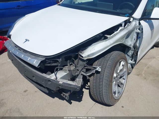 Продаж на аукціоні авто 2023 Tesla Model Y Awd/long Range Dual Motor All-wheel Drive, vin: 7SAYGDEE0PA182692, номер лоту: 44790324