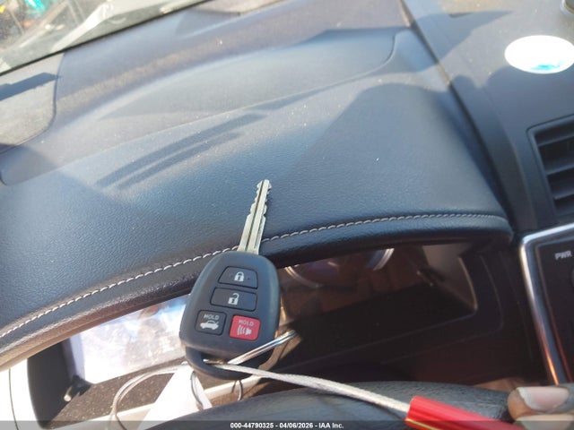 Продажа на аукционе авто 2017 Toyota Camry Le, vin: 4T1BF1FK4HU654473, номер лота: 44790325