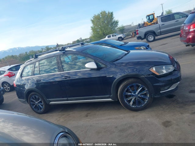 2017 Volkswagen Golf Alltrack Tsi S/tsi Se/tsi Sel მანქანა იყიდება აუქციონზე, vin: 3VWH17AU0HM530629, აუქციონის ნომერი: 44790337