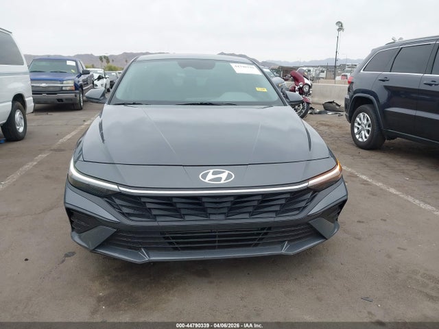 44790339 :رقم المزاد ، KMHLM4DG7RU841721 vin ، 2024 Hyundai Elantra Sel مزاد بيع
