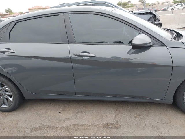 44790339 :رقم المزاد ، KMHLM4DG7RU841721 vin ، 2024 Hyundai Elantra Sel مزاد بيع