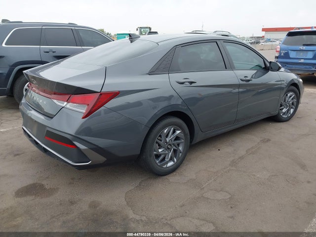 44790339 :رقم المزاد ، KMHLM4DG7RU841721 vin ، 2024 Hyundai Elantra Sel مزاد بيع