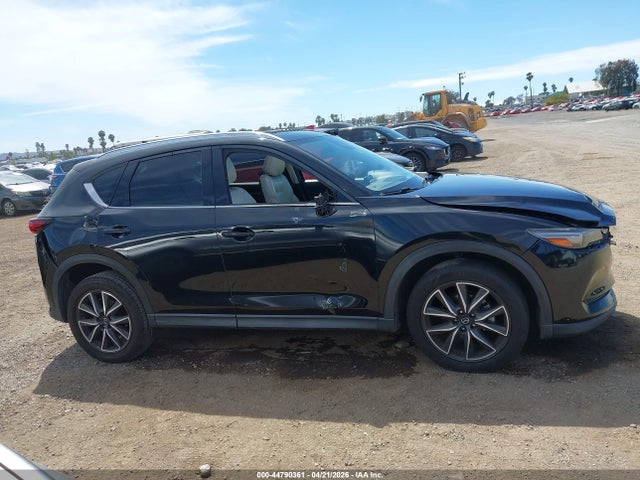 Продаж на аукціоні авто 2018 Mazda Cx-5 Grand Touring, vin: JM3KFADM9J0339665, номер лоту: 44790361