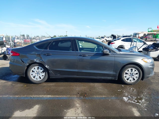 Ford FUSION S 2019 3FA6P0G76KR149336 Image 13