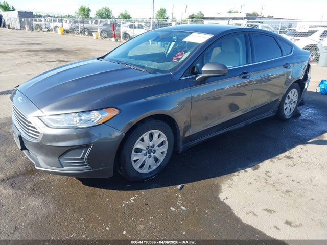 Ford FUSION S 2019 3FA6P0G76KR149336 Image 2