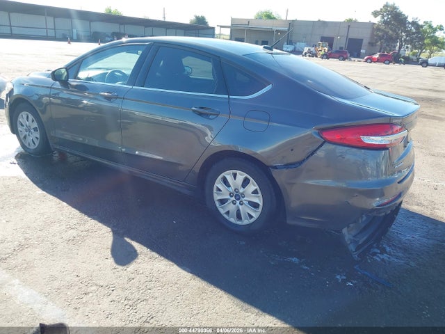 Ford FUSION S 2019 3FA6P0G76KR149336 Image 3