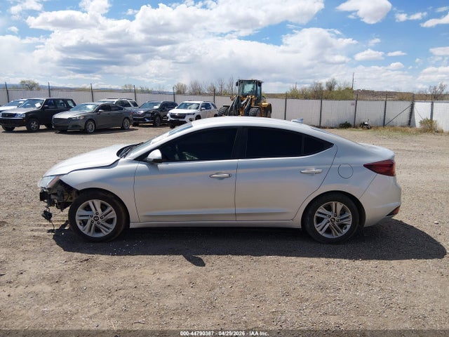 2020 Hyundai Elantra Sel მანქანა იყიდება აუქციონზე, vin: 5NPD84LF7LH513402, აუქციონის ნომერი: 44790367