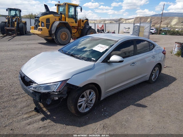 2020 Hyundai Elantra Sel მანქანა იყიდება აუქციონზე, vin: 5NPD84LF7LH513402, აუქციონის ნომერი: 44790367