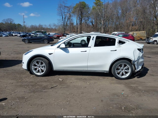 Aukcja sprzedaży 2022 Tesla Model Y Long Range Dual Motor All-wheel Drive, vin: 7SAYGDEE1NA009681, numer aukcji: 44790369