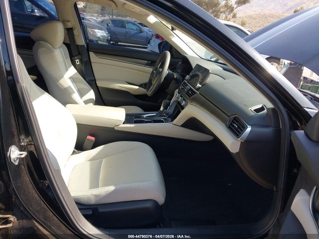1HGCV1F17JA079880 Honda ACCORD LX