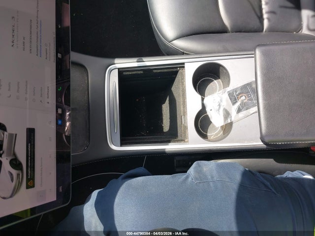 Продажа на аукционе авто 2021 Tesla Model 3 Standard Range Plus Rear-wheel Drive, vin: 5YJ3E1EA3MF985729, номер лота: 44790384