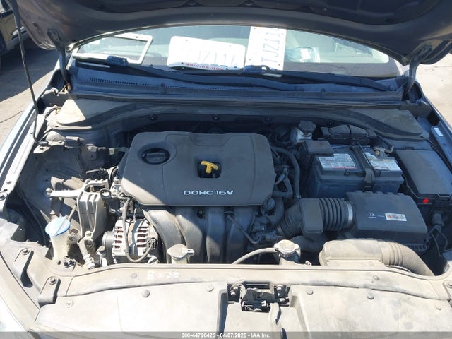 KMHD84LF4HU164255 Hyundai ELANTRA SE