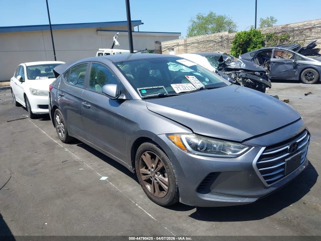 KMHD84LF4HU164255 Hyundai ELANTRA SE