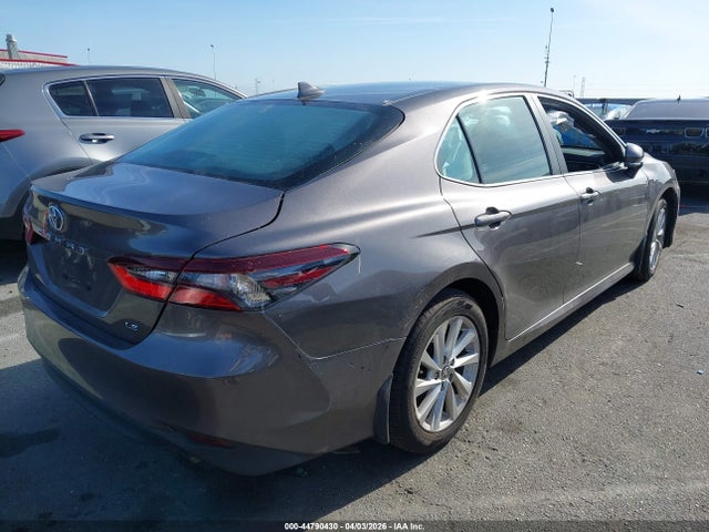 4T1C11AK0RU858070 Toyota CAMRY LE