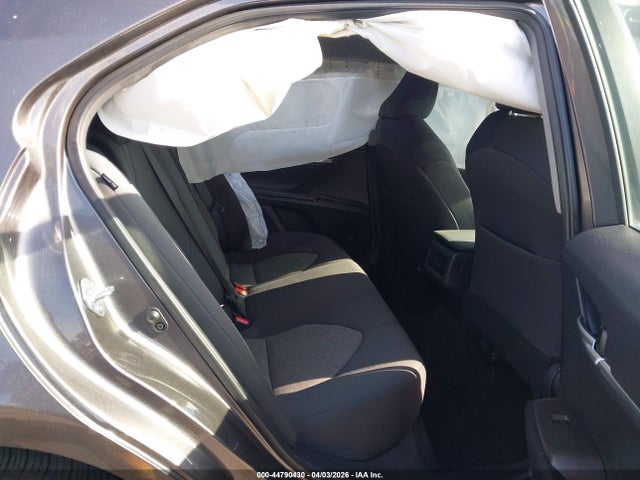 4T1C11AK0RU858070 Toyota CAMRY LE