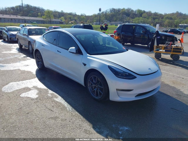 Продаж на аукціоні авто 2023 Tesla Model 3 Rear-wheel Drive, vin: 5YJ3E1EAXPF612613, номер лоту: 44790435