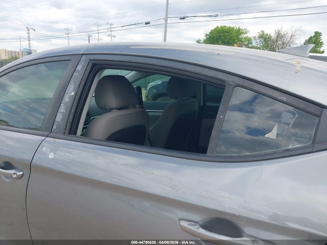 2019 Hyundai Elantra Sel მანქანა იყიდება აუქციონზე, vin: 5NPD84LF8KH484572, აუქციონის ნომერი: 44790438