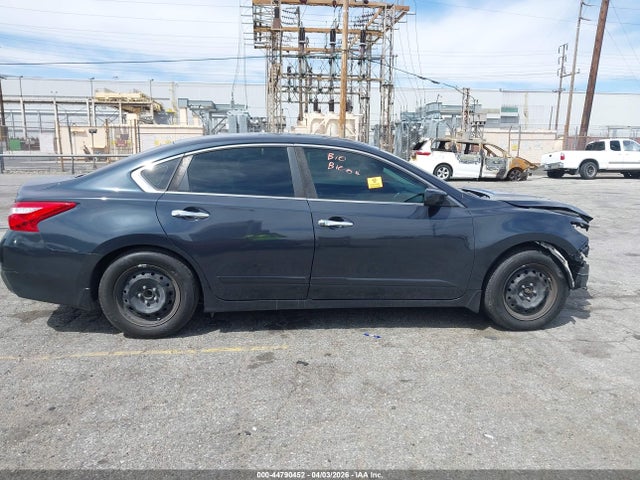 1N4AL3AP4HN358523 Nissan Altima 2.5 S