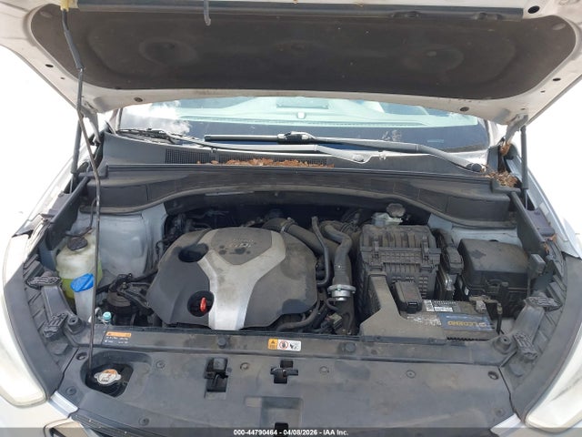 Продаж на аукціоні авто 2015 Hyundai Santa Fe Sport 2.0l Turbo, vin: 5XYZU3LA3FG298788, номер лоту: 44790464