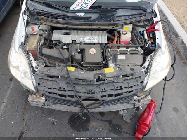 JTDKN3DU8E0387462 Toyota Prius Two