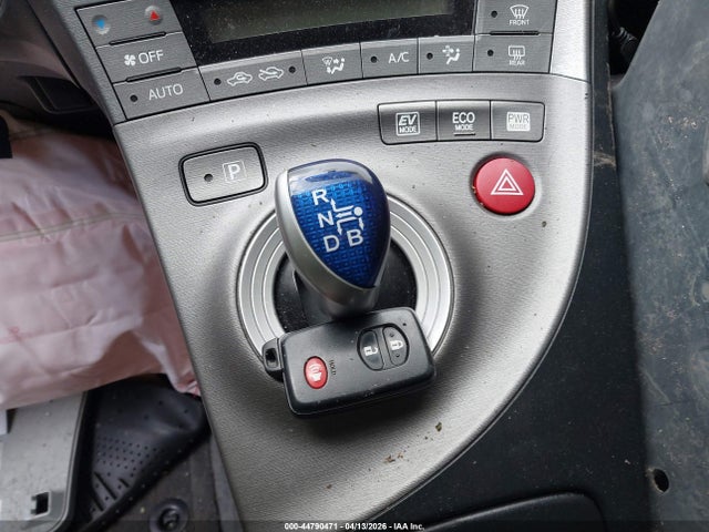 JTDKN3DU8E0387462 Toyota Prius Two