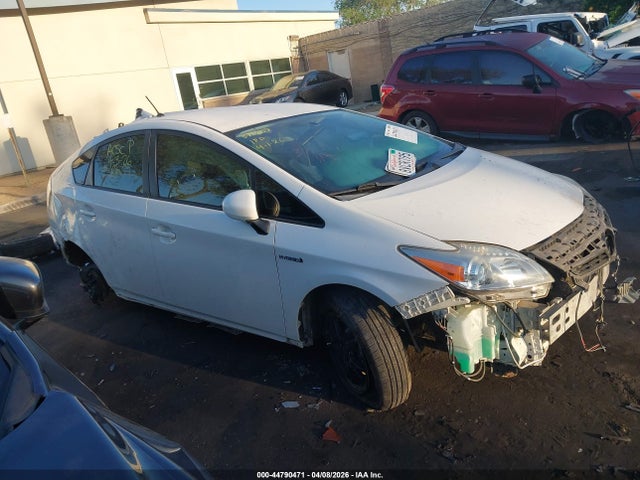 JTDKN3DU8E0387462 Toyota Prius Two
