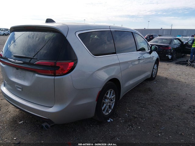 2026 CHRYSLER PACIFICA 2C4RC1BG7TR194101 Photo 3