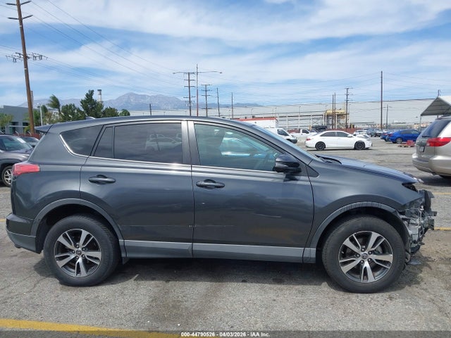 Toyota Rav4 Xle 2018 2T3WFREV3JW455679 Image 14